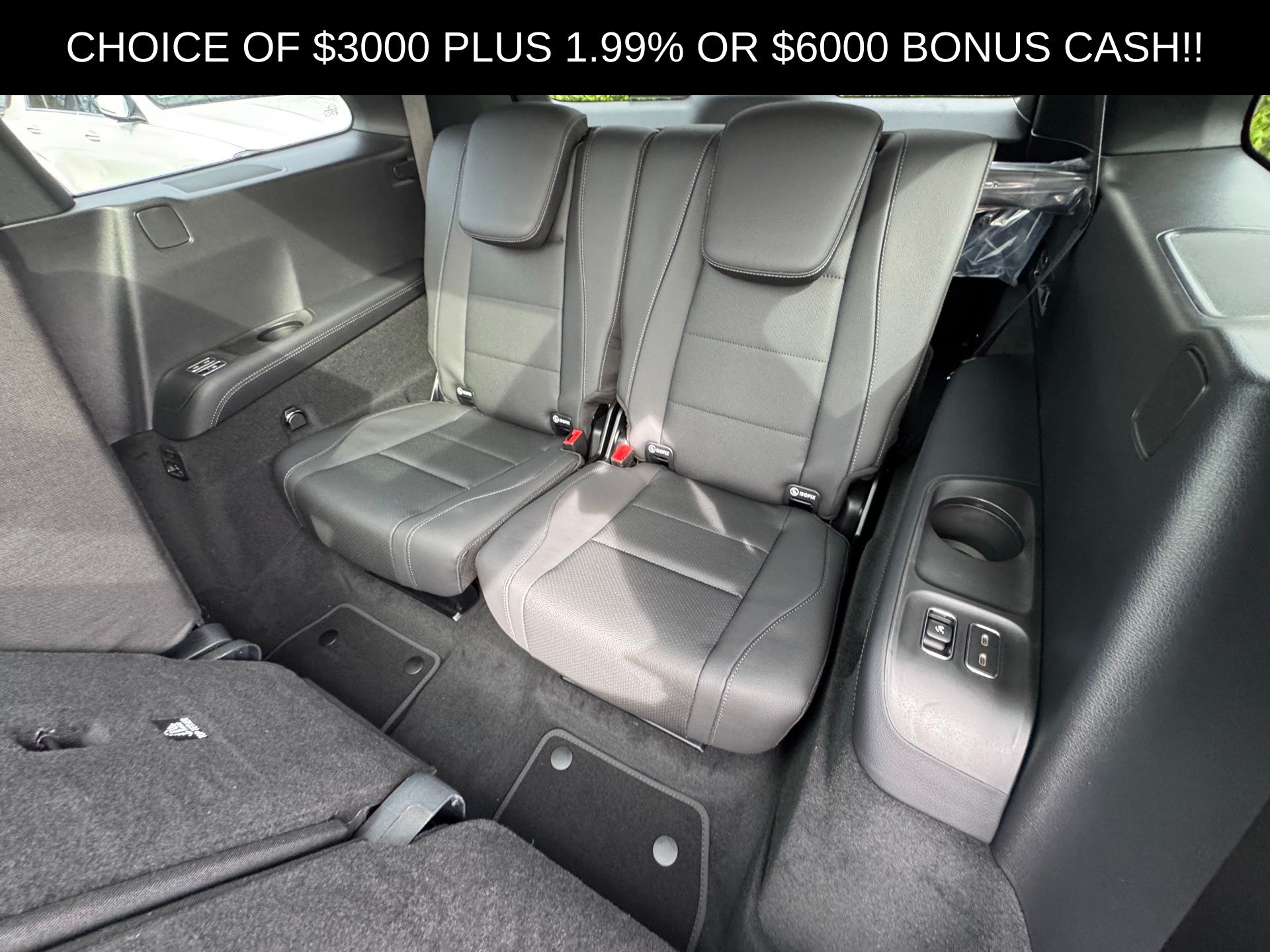 2025 Mercedes Benz GLS 450 4MATIC photo 23