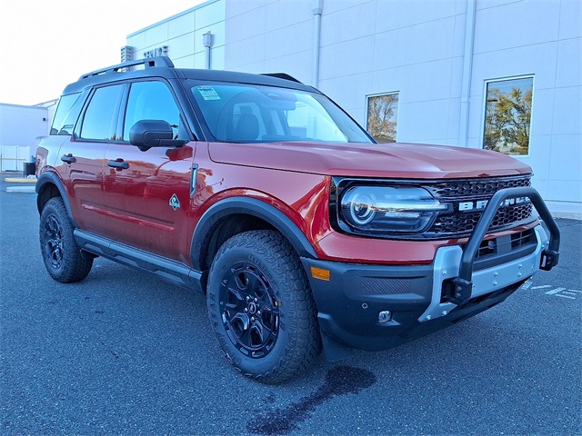 2025 Ford Bronco Sport Outer Banks photo 2