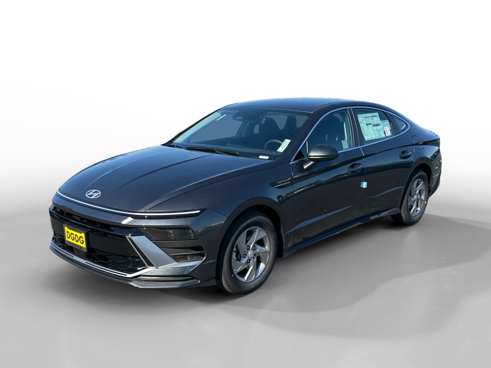 2026 Hyundai Sonata SE's photo