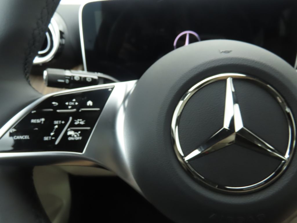 2026 Mercedes Benz GLC 350e 4MATIC photo 10
