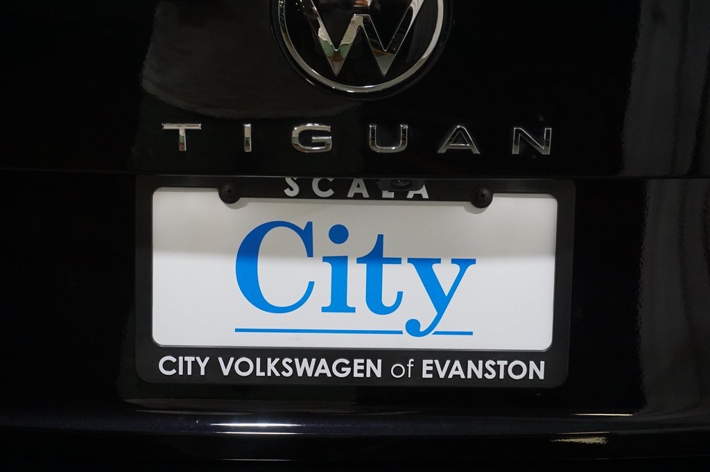 2023 Volkswagen Tiguan SE R-Line Black photo 31