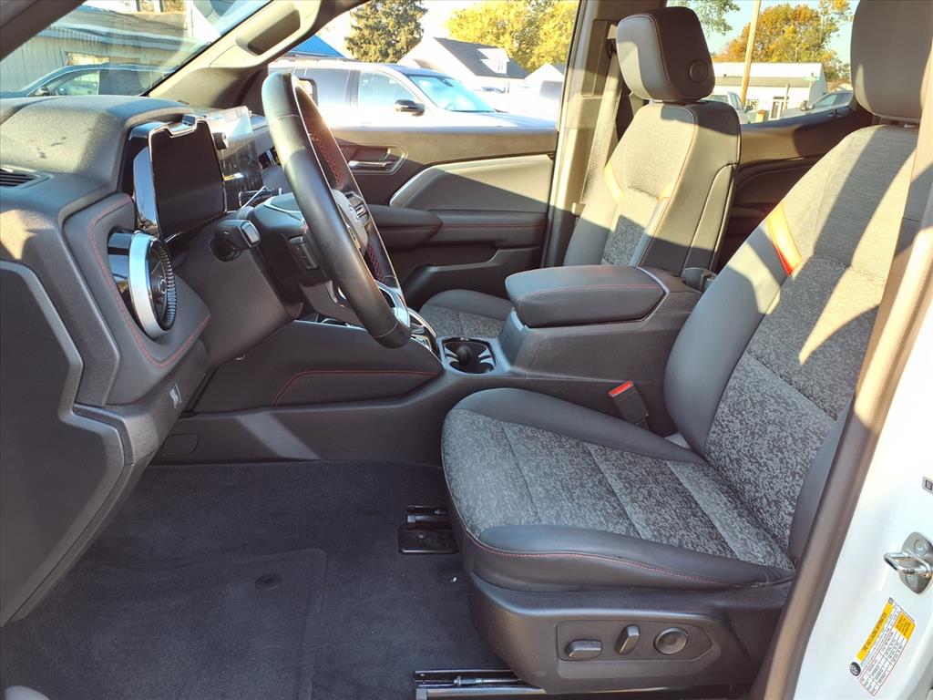 2023 Chevrolet Colorado Z71 photo 4