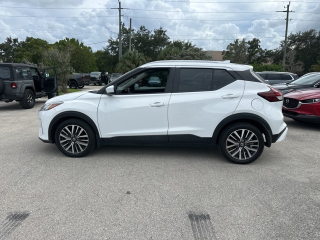 2021 Nissan Kicks SV photo 9