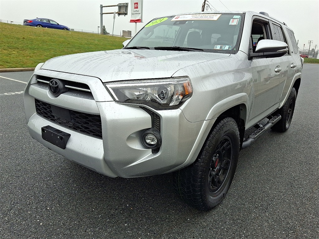 2021 Toyota 4Runner SR5 Premium photo 3
