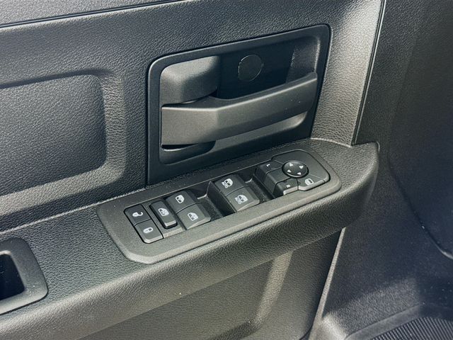 2025 Ram 3500 Tradesman photo 17