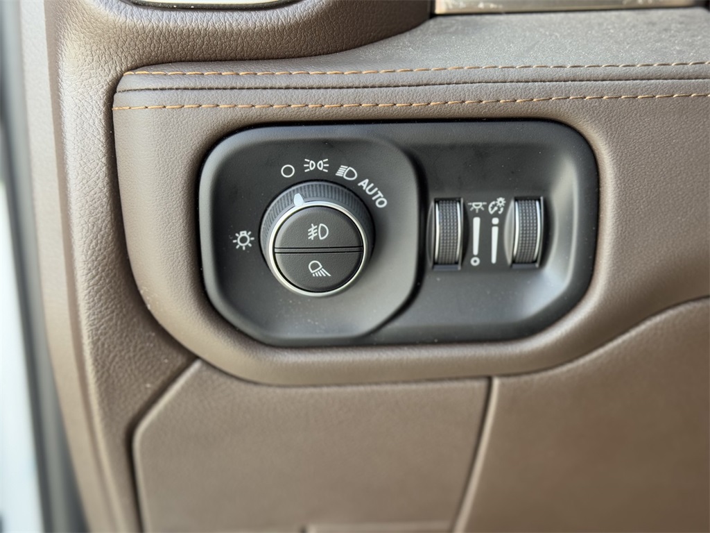 2025 Ram 2500 Limited Longhorn photo 24