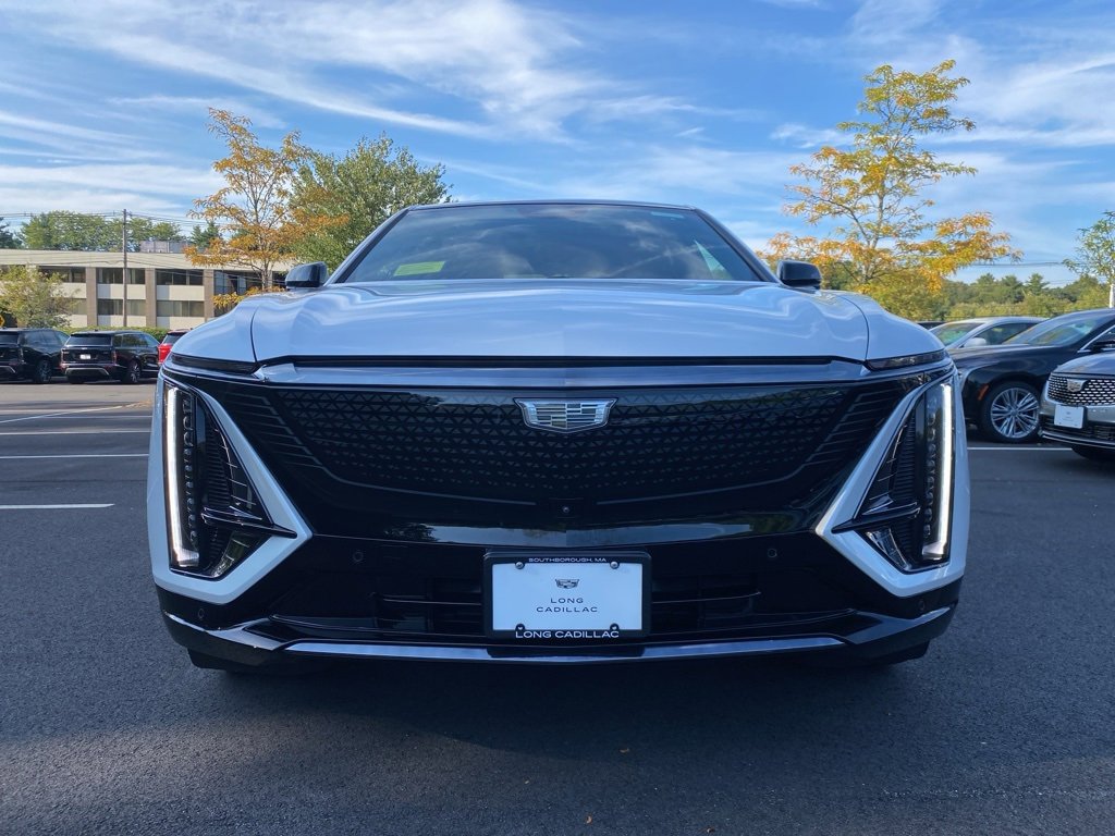 2024 Cadillac Lyriq photo 8