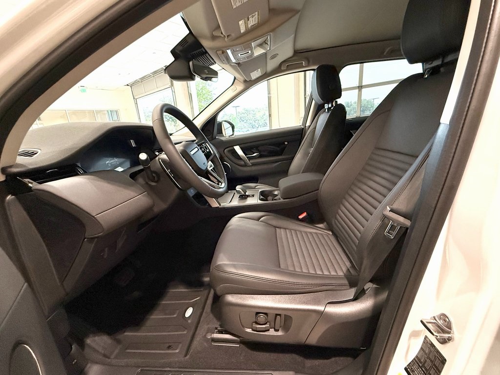 2025 Land Rover Discovery Sport S photo 8