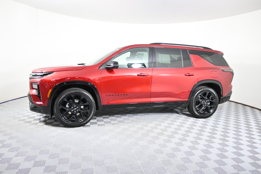 2024 Chevrolet Traverse RS photo 2