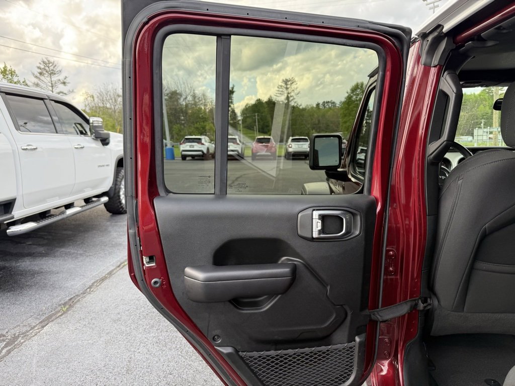 2021 Jeep Wrangler Unlimited Islander photo 14