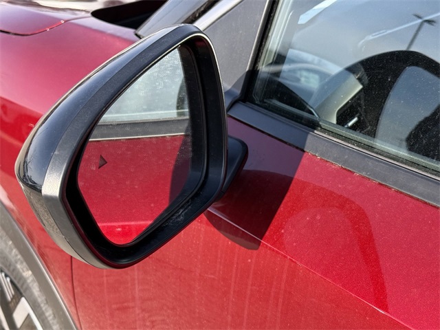 2025 Nissan Kicks SV photo 9