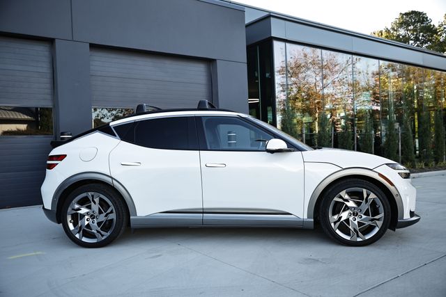 2024 Genesis GV60 Performance photo 3