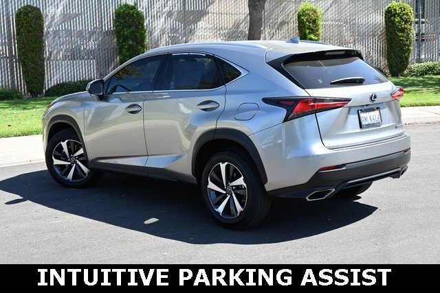 2020 Lexus NX 300 photo 3