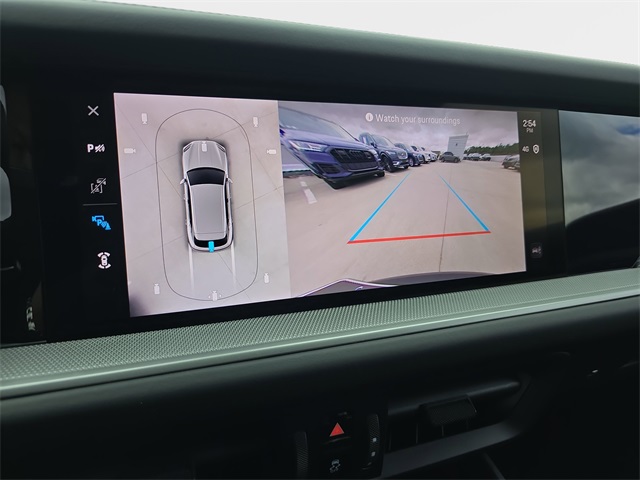2025 Porsche Cayenne Base photo 22