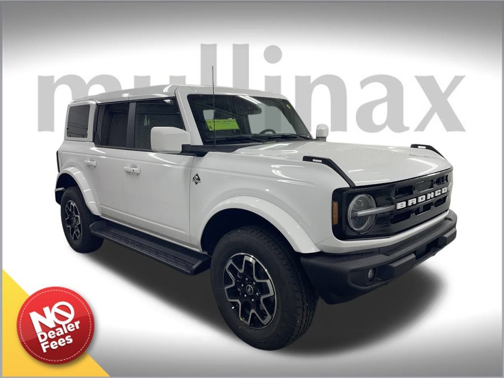 2025 Ford Bronco 4-Door Outer Banks's photo