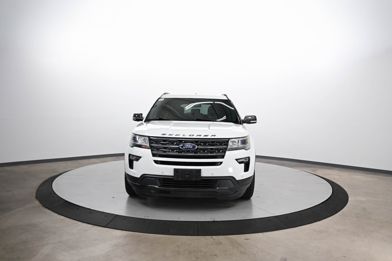 2019 Ford Explorer XLT photo 3