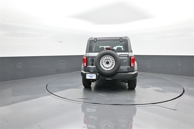 2025 Ford Bronco Base photo 4