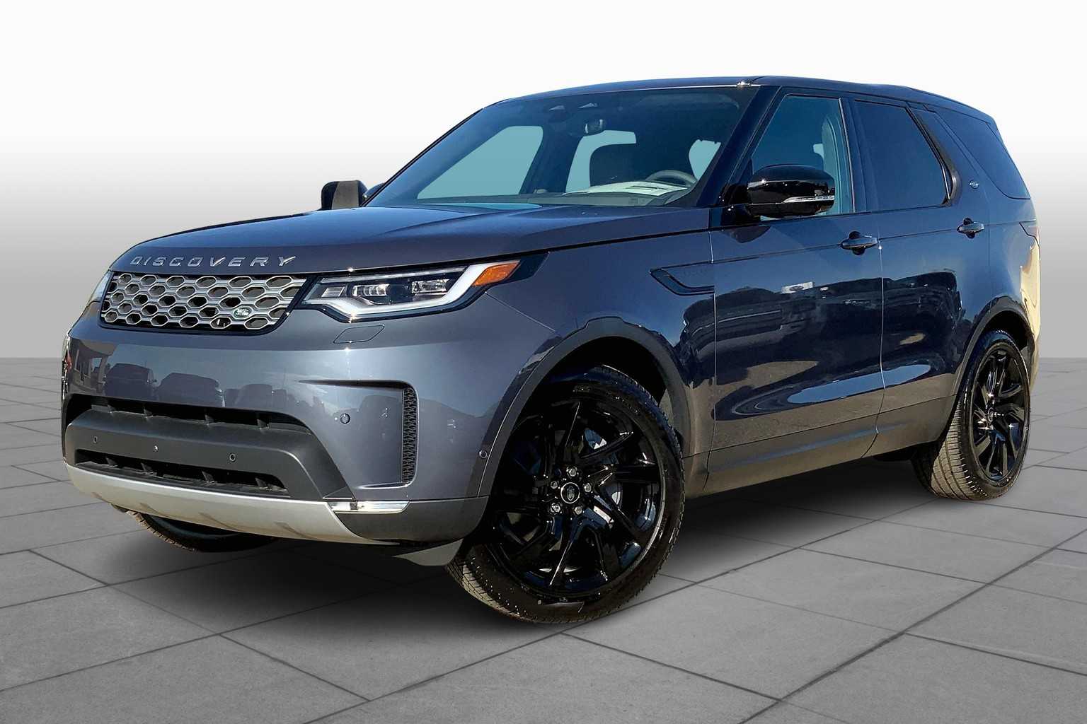 2025 Land Rover Discovery S photo 4