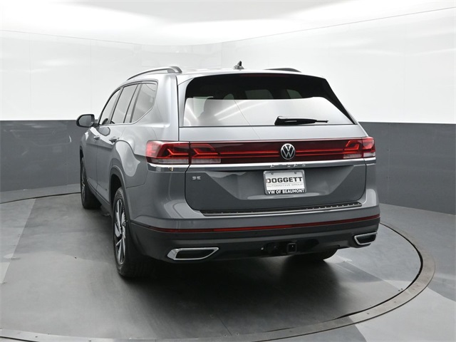 2025 Volkswagen Atlas SE Technology photo 8