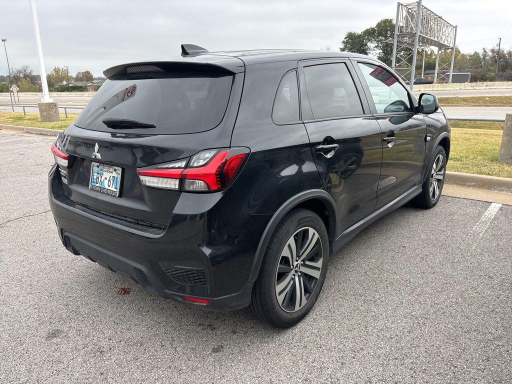 2021 Mitsubishi Outlander Sport ES photo 2