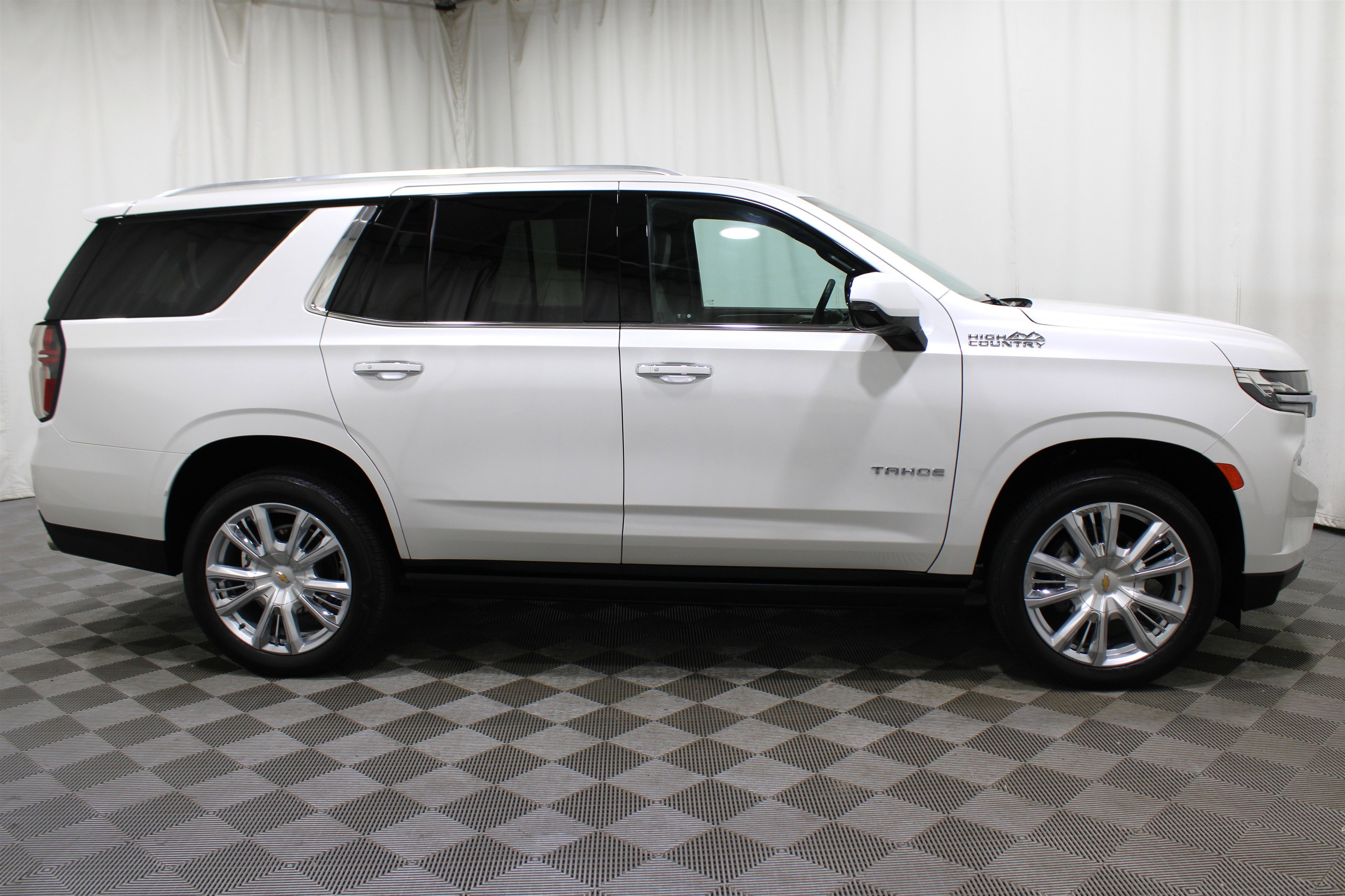 2023 Chevrolet Tahoe High Country photo 18