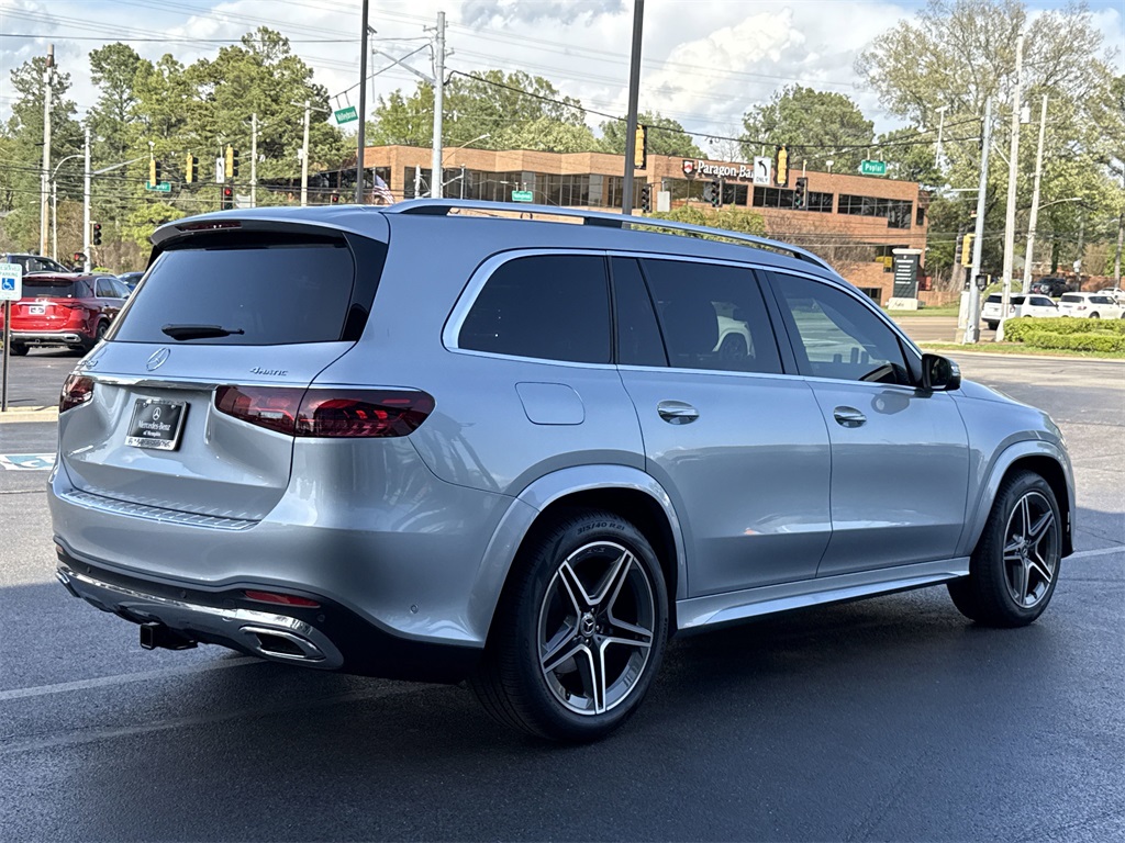 2025 Mercedes Benz GLS 450 4MATIC photo 5