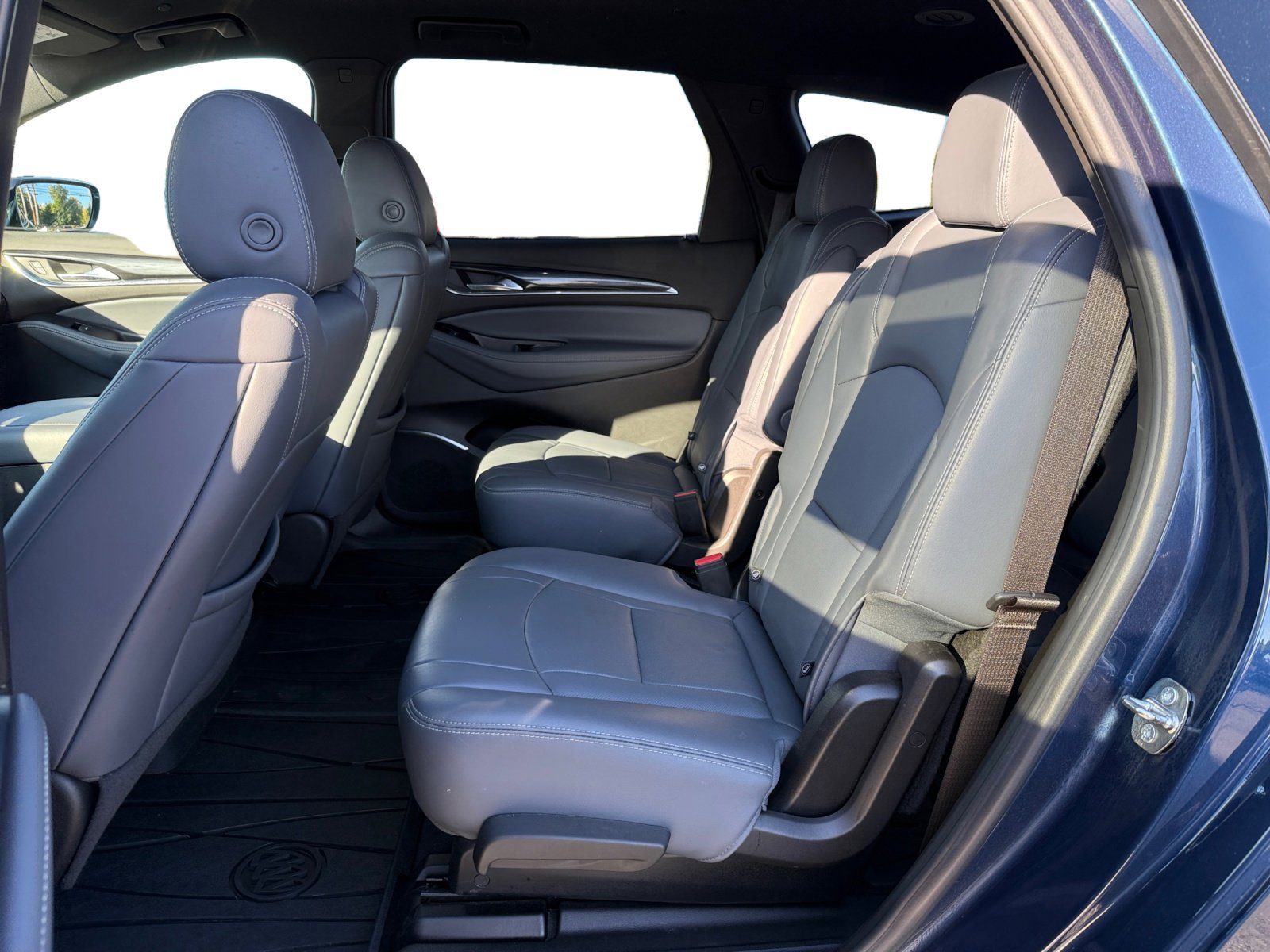 2022 Buick Enclave Essence photo 16