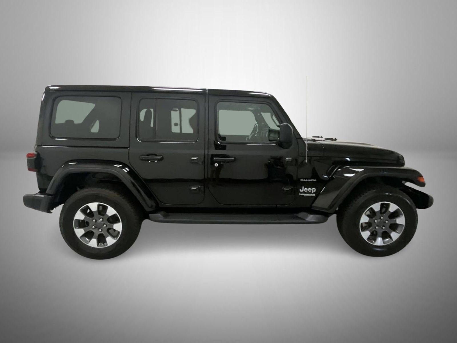 2022 Jeep Wrangler Unlimited Sahara photo 4