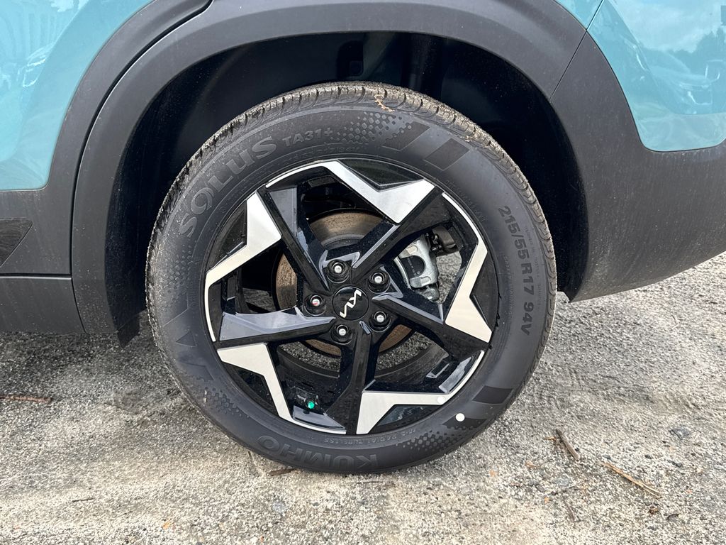 2025 Kia Seltos S photo 18