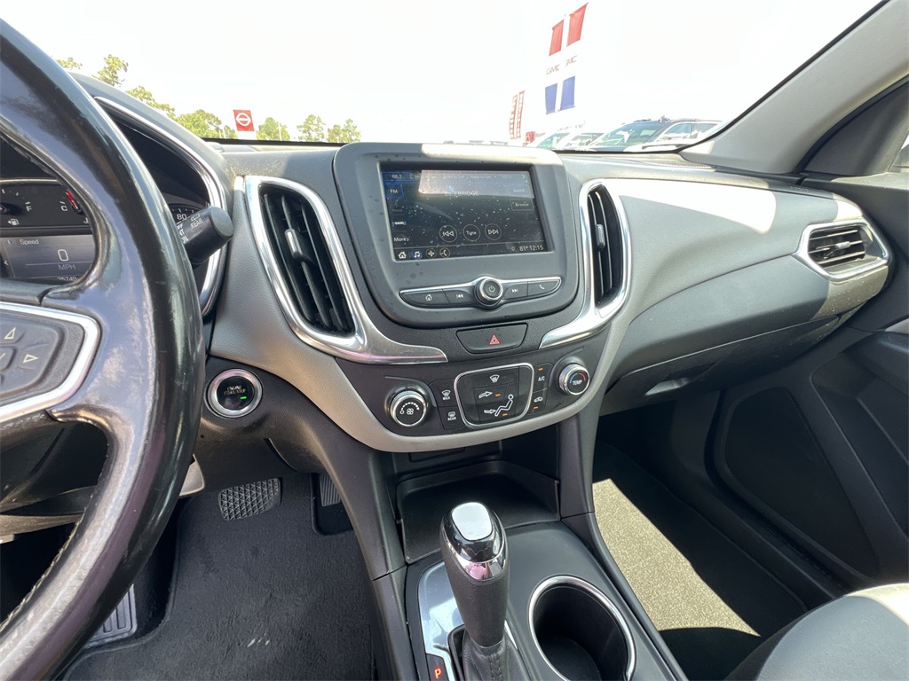 2019 Chevrolet Equinox LT photo 26