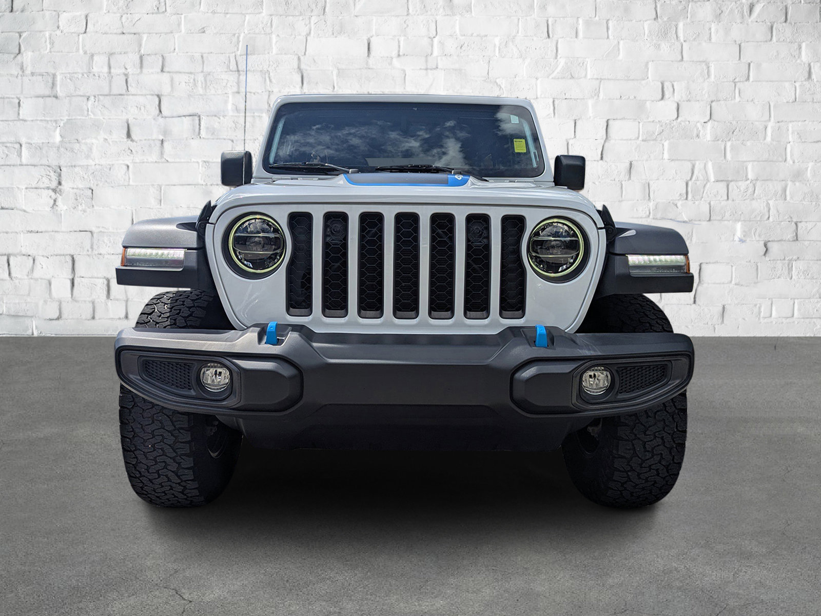 2022 Jeep Wrangler 4xe Unlimited Rubicon photo 2