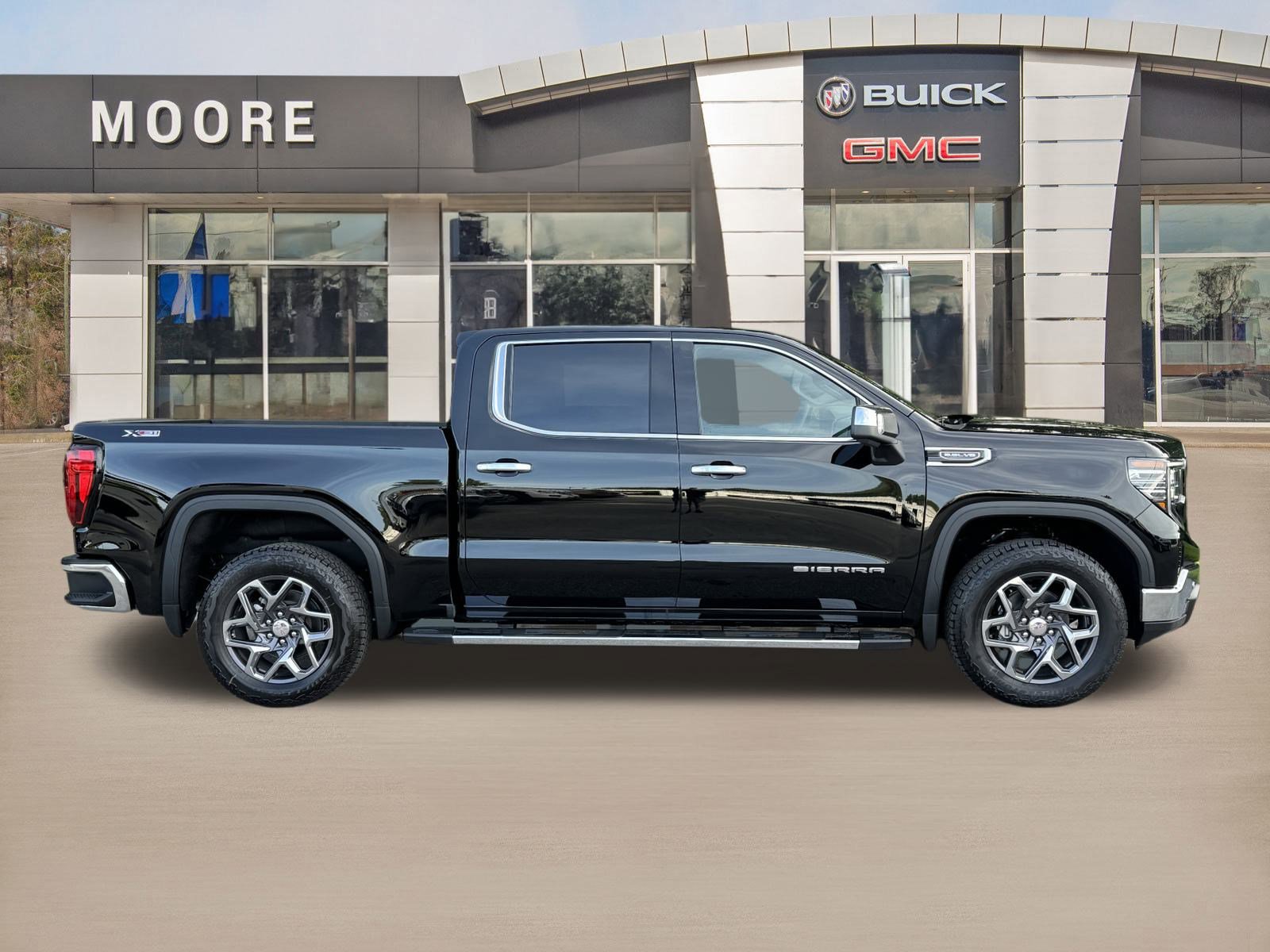 2025 Gmc Sierra SLT photo 3