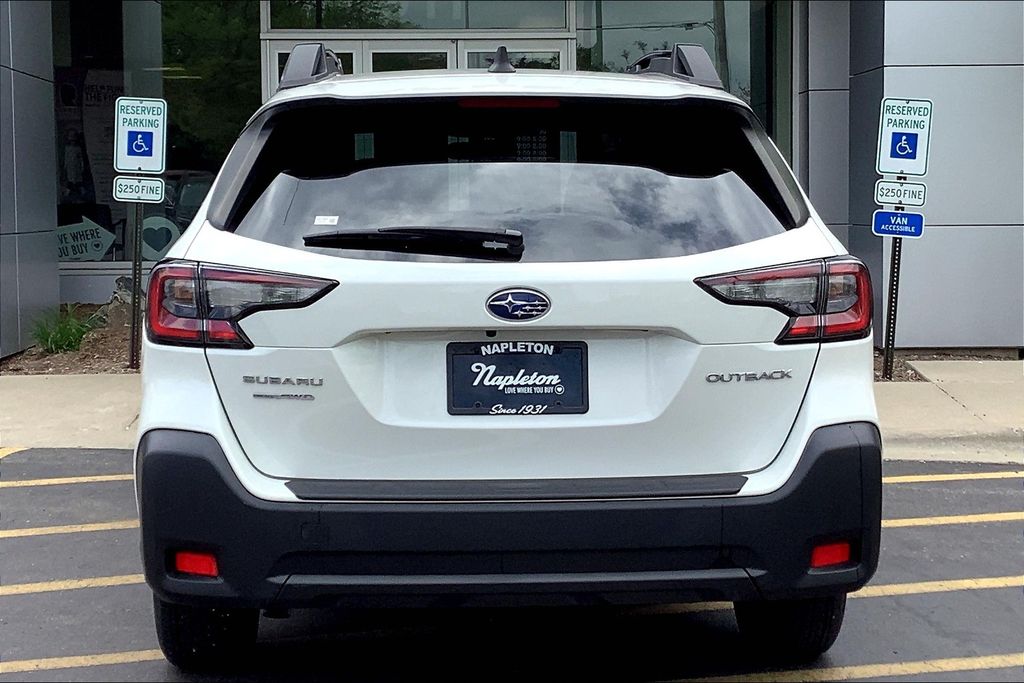 2023 Subaru Outback Premium photo 2