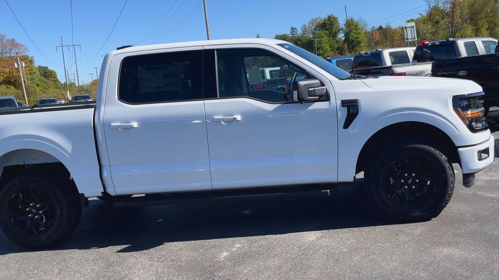 2025 Ford F-150 XLT photo 4