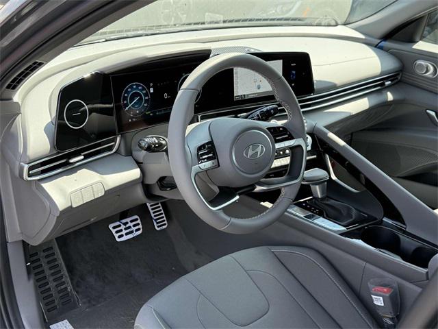 2025 Hyundai Elantra Hybrid SEL Sport photo 2