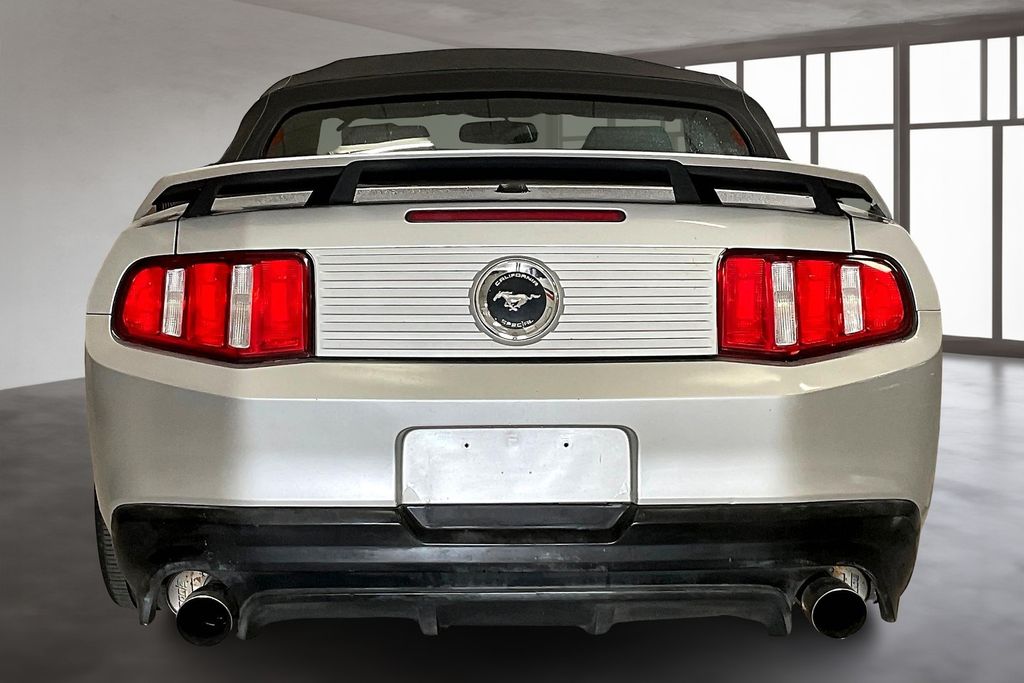 2012 Ford Mustang GT Premium photo 4