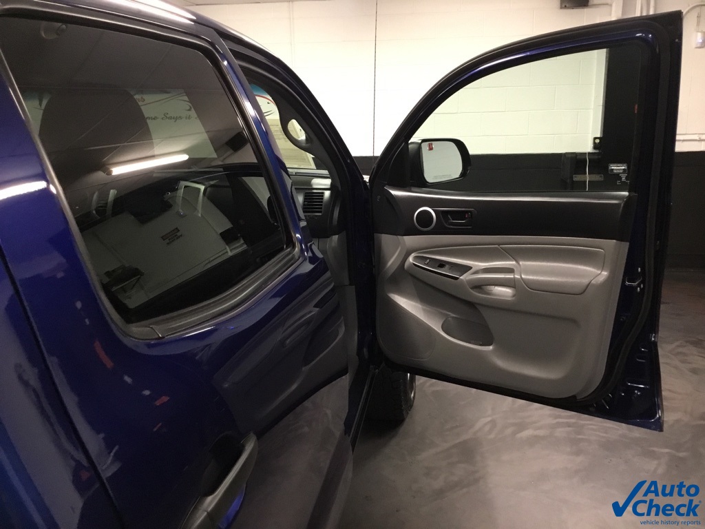 2014 Toyota Tacoma Base 4x4 photo 36