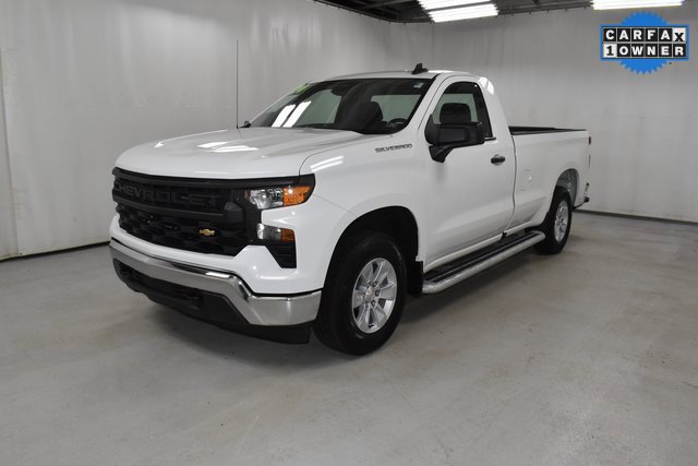 2024 Chevrolet Silverado 1500 photo 2