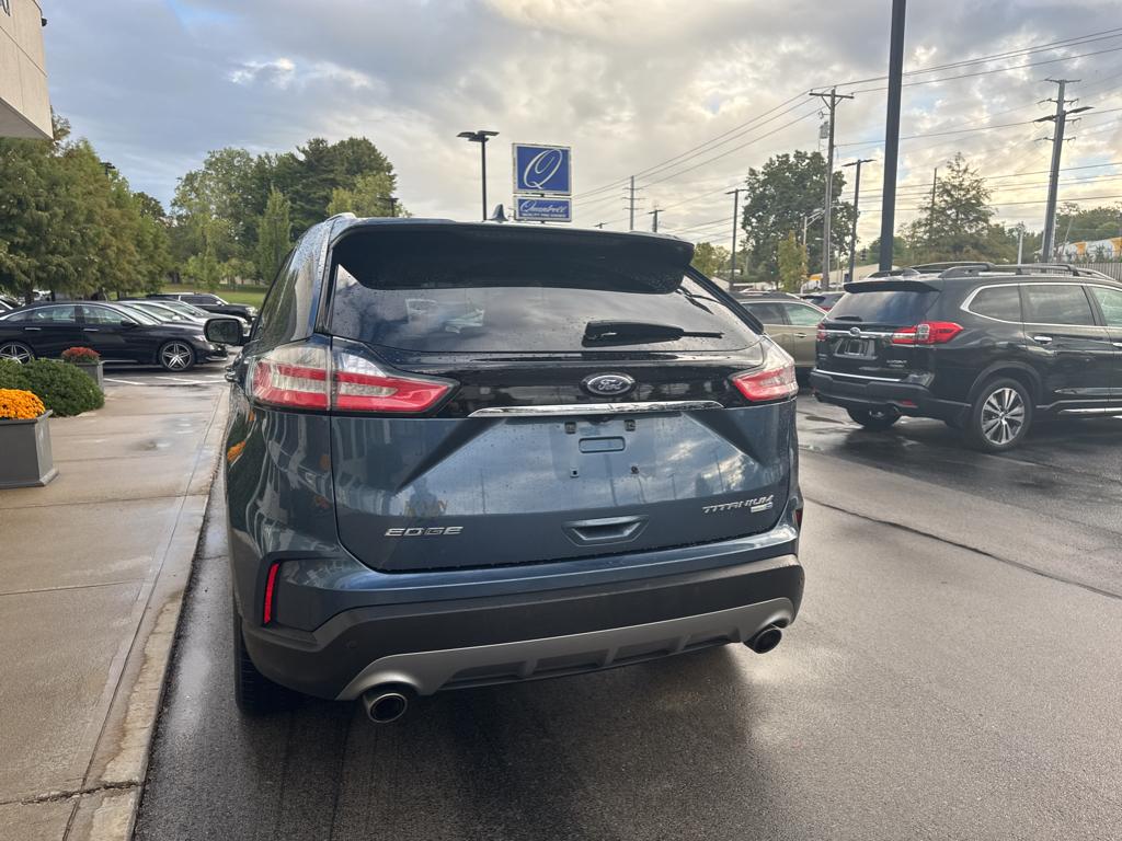 2019 Ford Edge Titanium photo 4