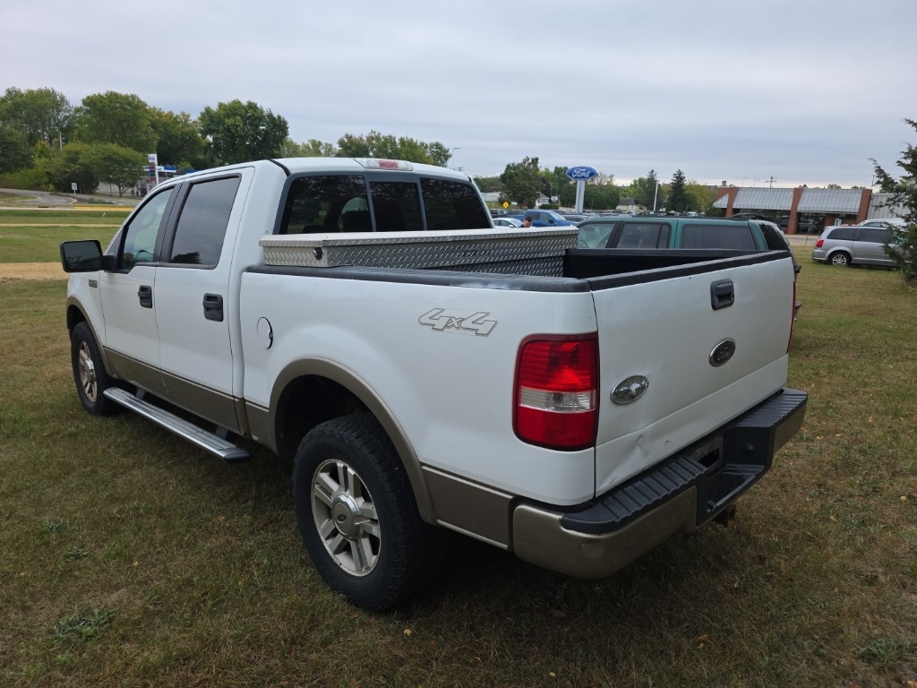 2005 Ford F-150 XLT photo 2