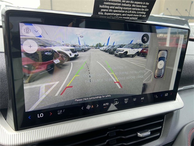 2025 Ford Explorer ST-Line photo 10