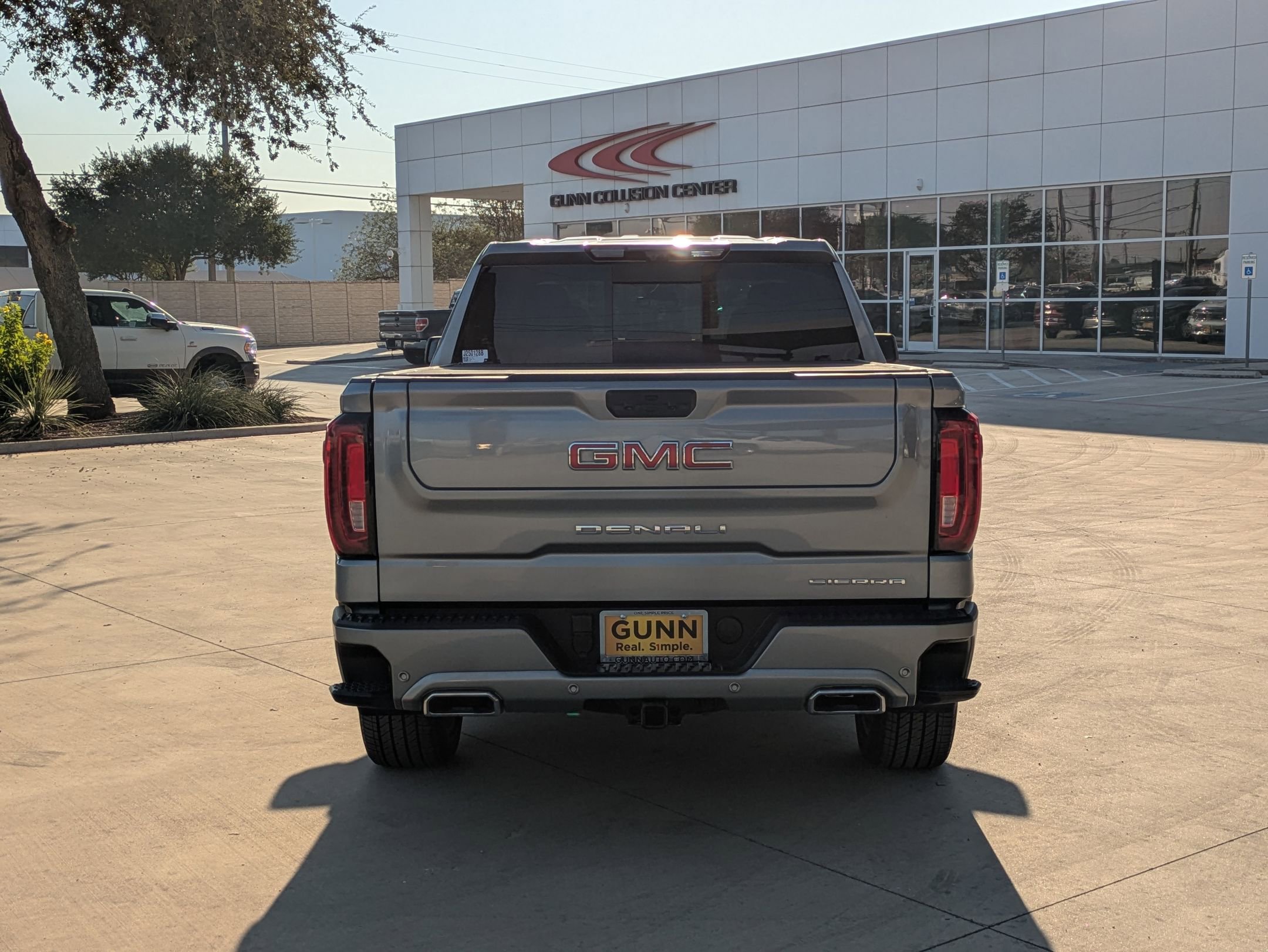 2024 Gmc Sierra 1500 Denali photo 3
