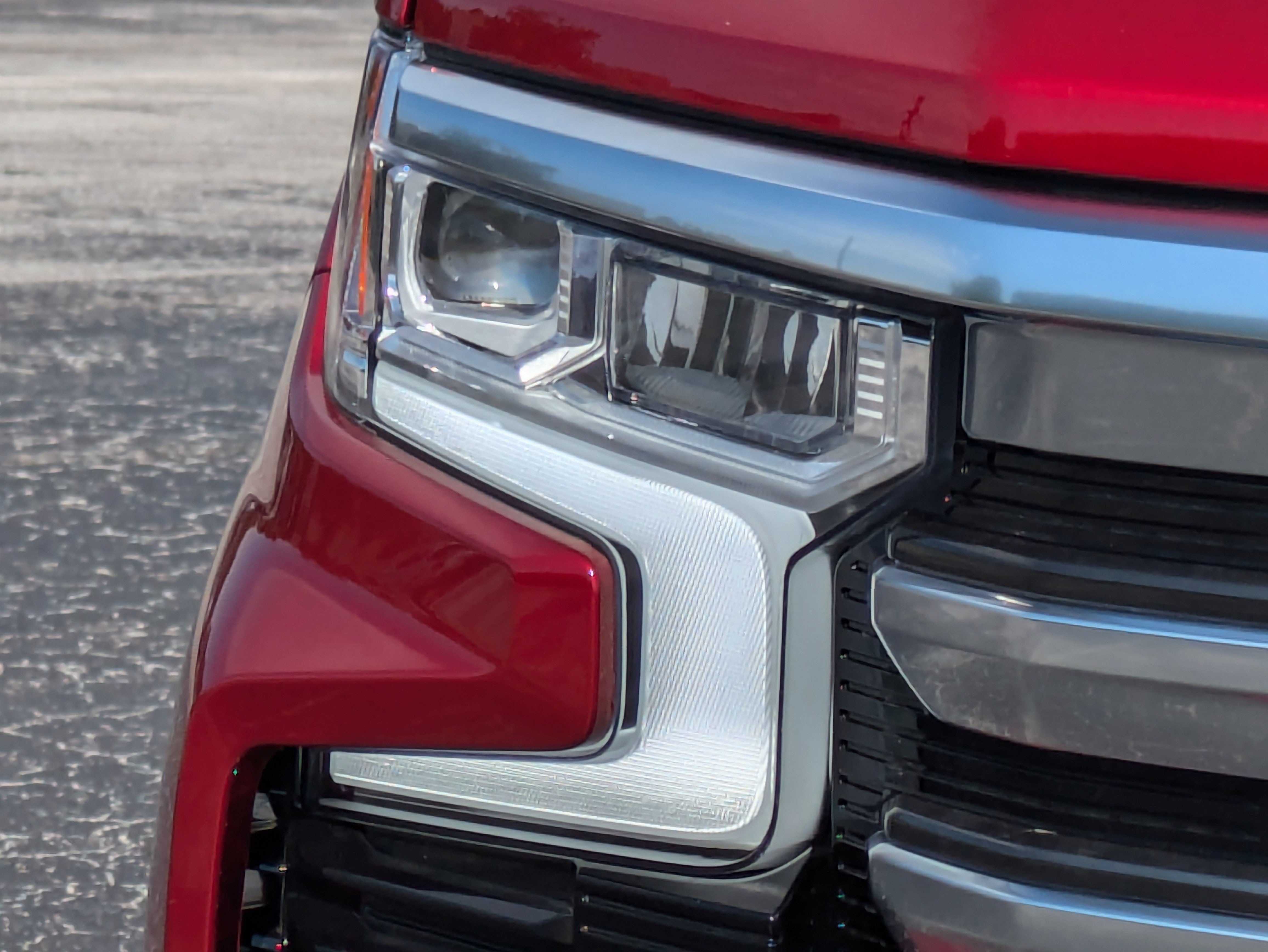 2026 Chevrolet Silverado 1500 High Country photo 2