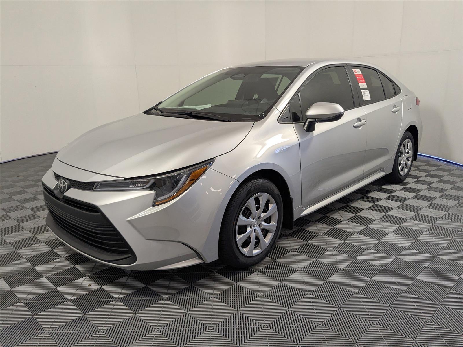 2026 Toyota Corolla LE's photo