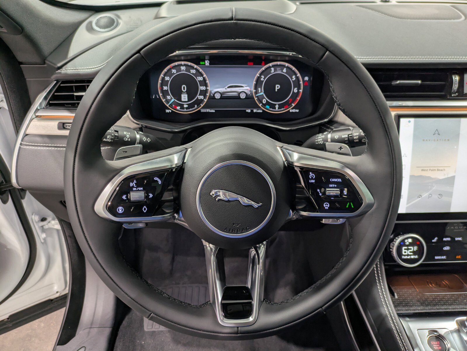 2026 Jaguar F-PACE P250 R-Dynamic S photo 15