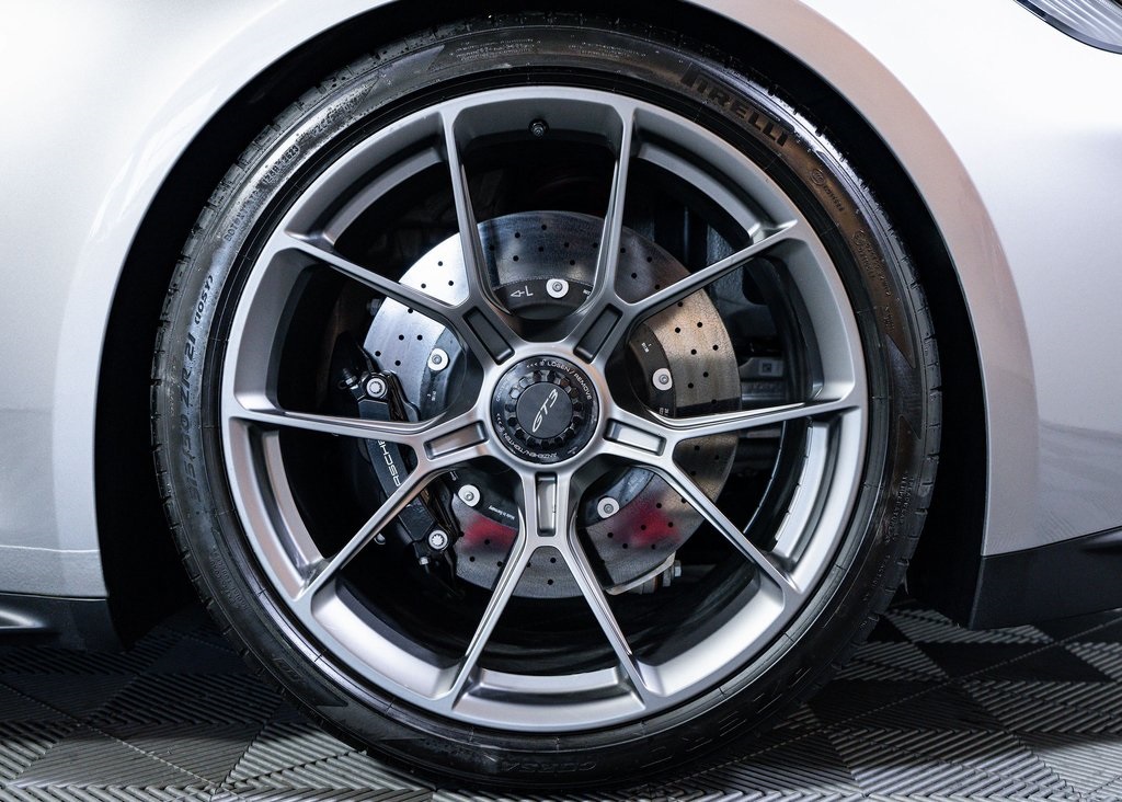 2024 Porsche 911 GT3 photo 4