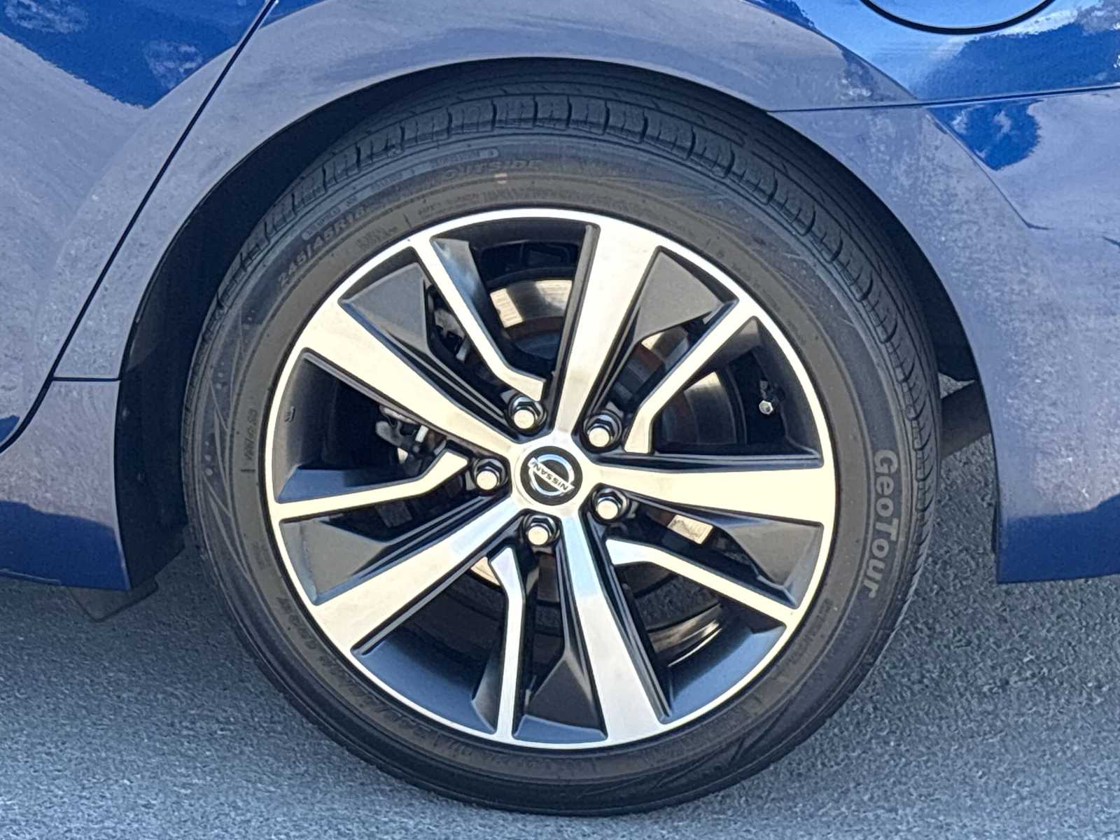 2020 Nissan Maxima SV photo 12