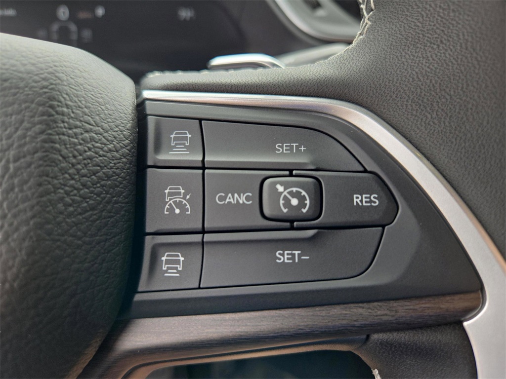 2025 Jeep Grand Cherokee Limited photo 26