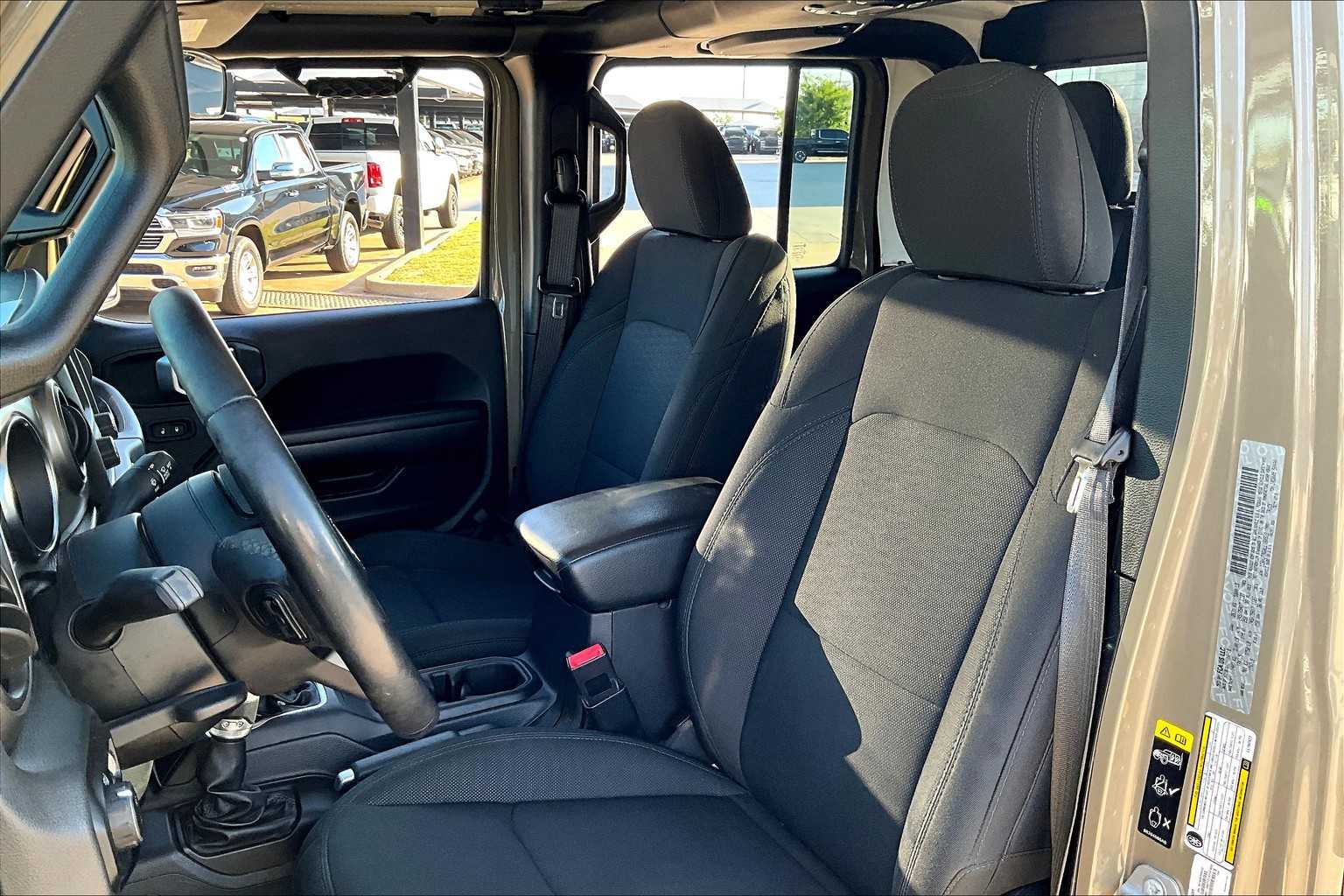 2020 Jeep Gladiator Sport S photo 8