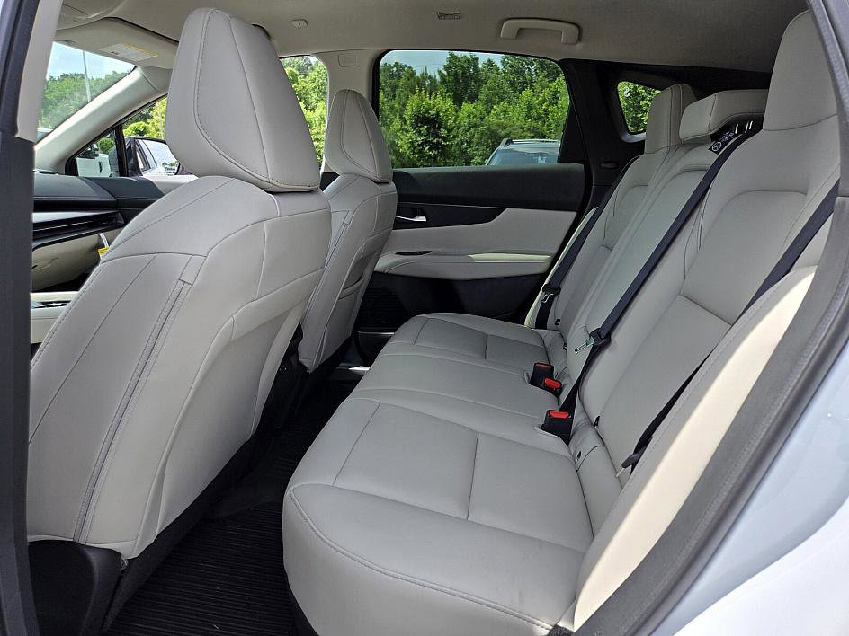 2025 Nissan Murano SV photo 9